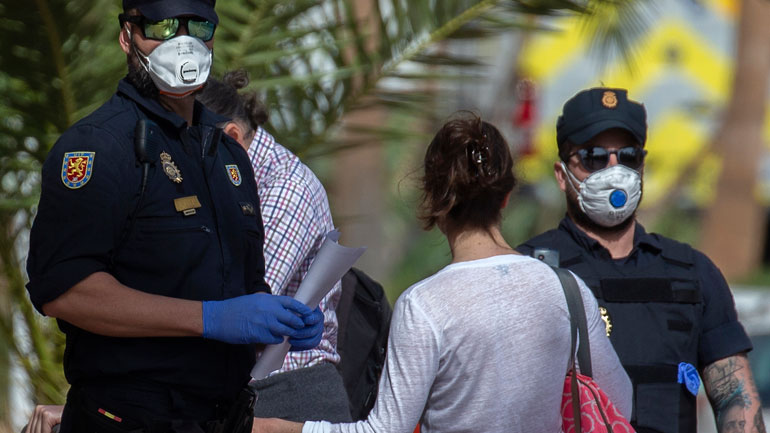 Ισπανία: Ένας Βρετανός το νέο κρούσμα του κορωνοϊού σε ξενοδοχείο στην Τενερίφη
