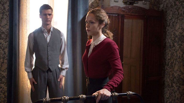 Άγριες Μέλισσες: Η Ασημίνα βρίσκει τη Δρόσω για να μάθει λεπτομέρειες για την προδοσία της