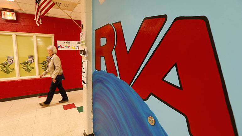 ΗΠΑ-Σούπερ Τρίτη: Ξόδεψε τα περισσότερα, αλλά βγήκε προτελευταίος