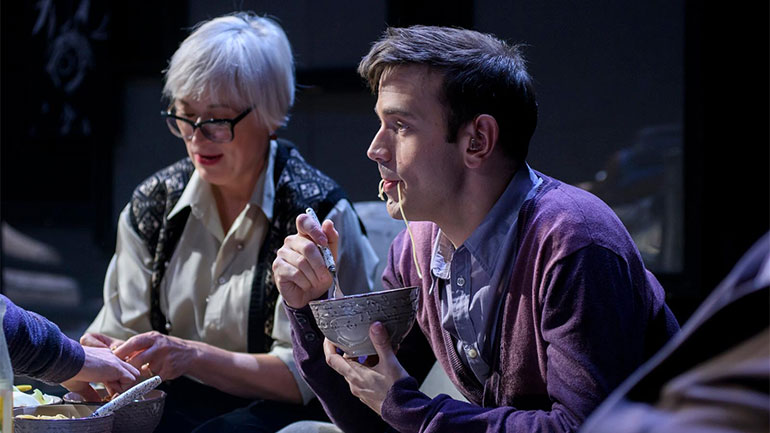 Τελευταίες παραστάσεις για το έργο «Φυλές» στο θέατρο Σταθμός