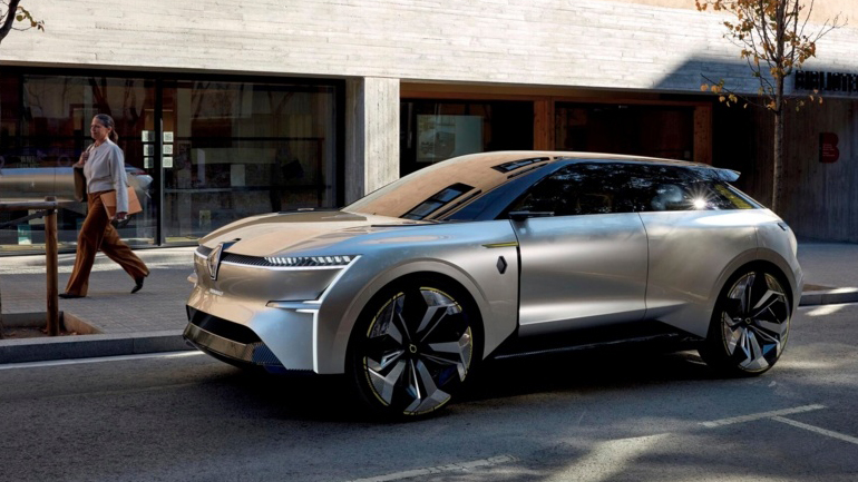 Αυτό το Renault μεγαλώνει αυτόματα!