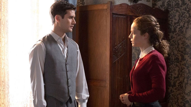 Άγριες Μέλισσες: Η Ασημίνα δέχεται την απρόσμενη επίσκεψη δύο γυναικών