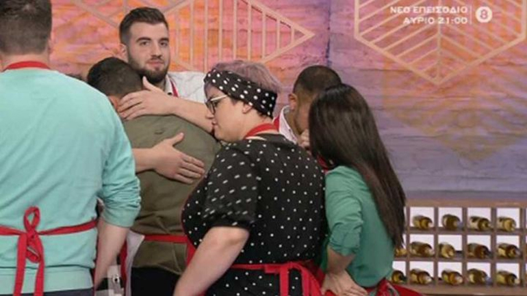 MasterChef: Έβαλε τα κλάματα ο Σταύρος μετά το τέλος της ομαδικής δοκιμασίας
