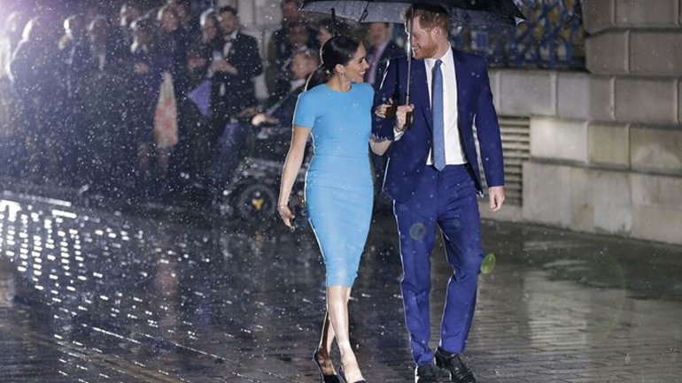 Η λαμπερή εμφάνιση της Meghan Markle στο Λονδίνο δύο μήνες μετά το Megxit