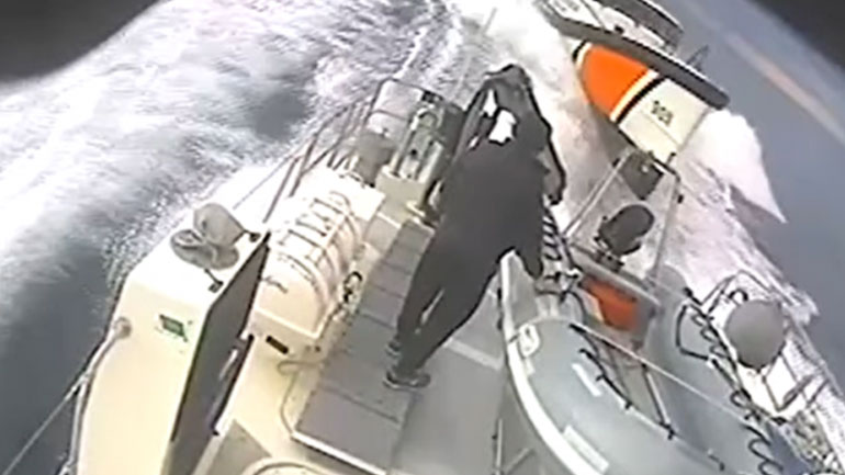 Λέσβος: Επικίνδυνη παρενόχληση ελληνικού σκάφους από τουρκική ακταιωρό