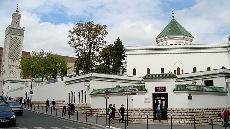 Γαλλία: Πυροβολισμοί σε τζαμί – Ένας τραυματίας Γαλλία: Πυροβολισμοί σε τζαμί – Ένας τραυματίας