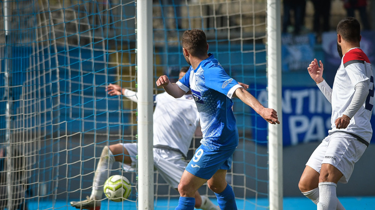 Super League 2: Προελαύνει ο ΠΑΣ, μοιρασιά για Λεβαδειακό και Χανιά