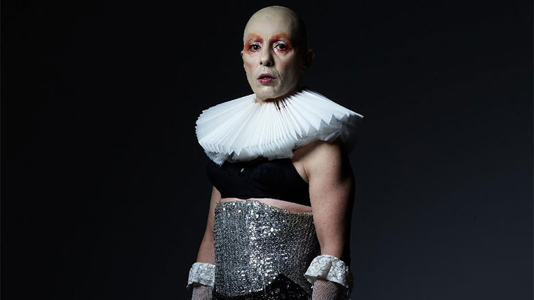 Παράταση παρατάσεων για το έργο «Ιεροί Άνθρωποι» στο θέατρο Αργώ