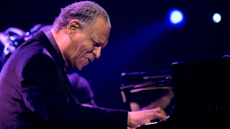 Πέθανε ο θρυλικός πιανίστας της τζαζ Μακόι Τάινερ