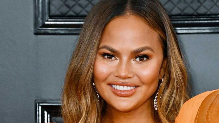Chrissy Teigen: «Κάθε βράδυ είμαι αντιμέτωπη με τους χειρότερους εφιάλτες»!