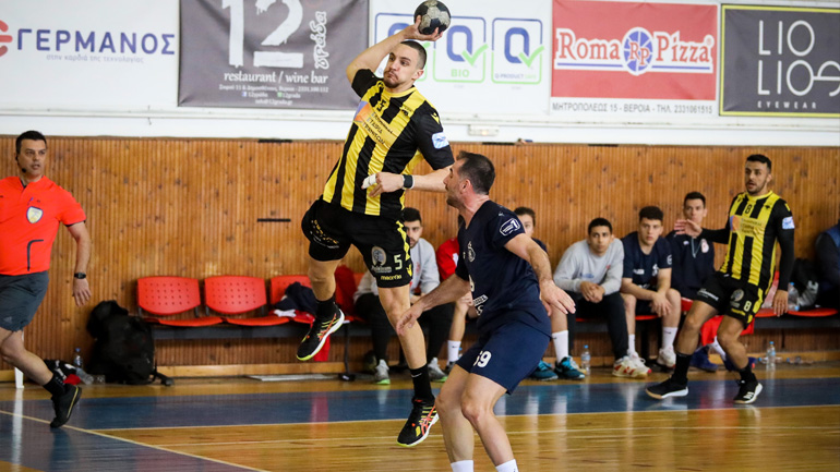 Χάντμπολ: Συνέχισαν με νίκες ΑΕΚ και Ολυμπιακός πριν το μεταξύ τους ντέρμπι