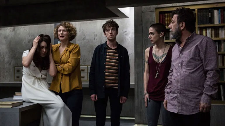 «Οι Μεταφραστές» με τους Λαμπέρ Γουίλσον, Όλγα Κιριλένκο και Μανώλη Μαυροματάκη