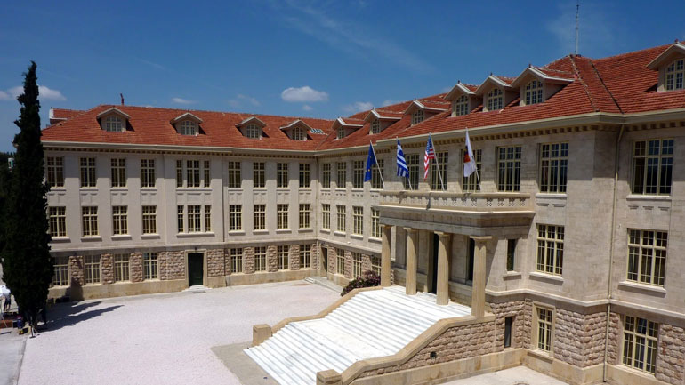 Νέο κρούσμα κορωνοϊού σε γονέα μαθητή του Κολλεγίου Αθηνών