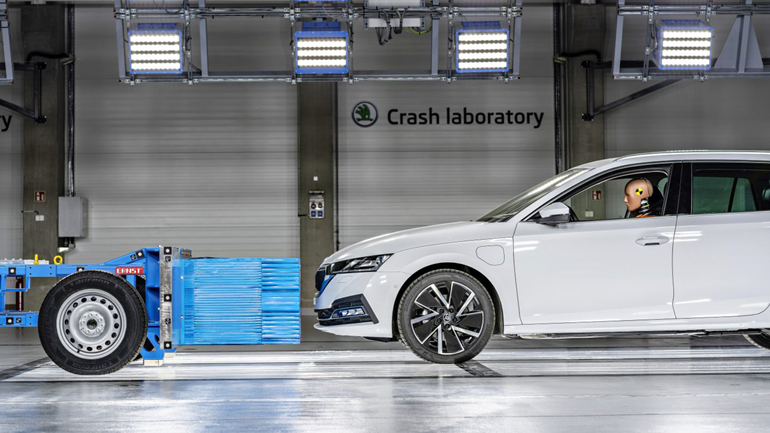 Η Skoda έφτιαξε το πιο σύγχρονο κέντρο για crash test