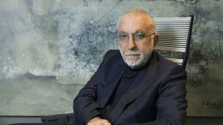 Λιάνα όπου θαυμάζω αγαπώ έλεγε ο ιδιοφυής κομμουνιστής W. Benjamin και εγώ μόνο να σ’ αγαπώ μπορώ αυτές τις εποχές που τα αυγά των φιδιών έσπασαν…