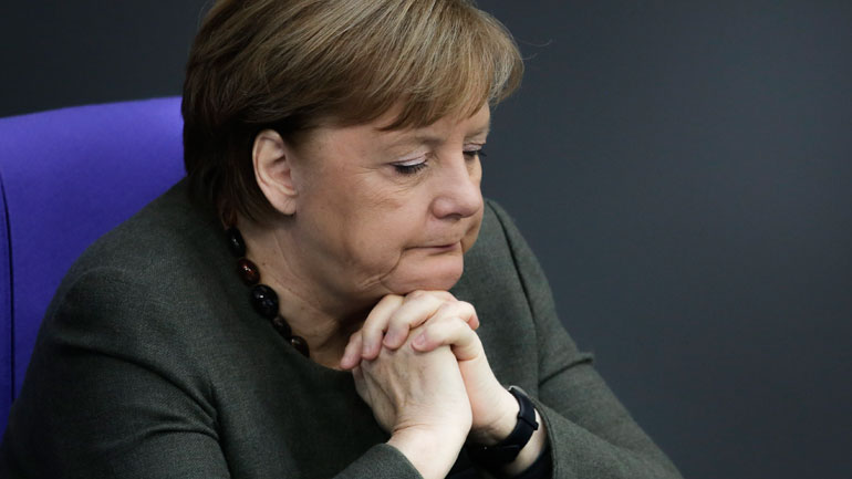 Αιφνίδια Συνάντηση Μέρκελ-Χαφτάρ στο Βερολίνο