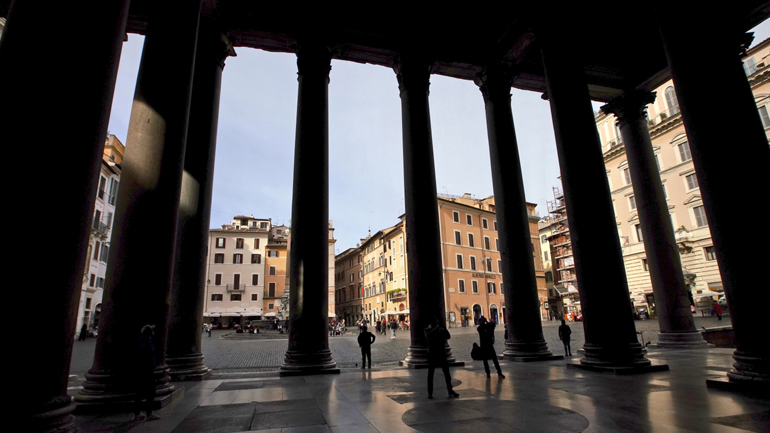 Σε καραντίνα η Ιταλία: Τι επιτρέπεται και τι απαγορεύεται στους κατοίκους