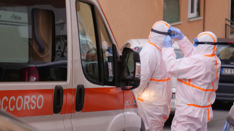 Ιταλία: Ο περιφερειάρχης της Λομβαρδίας ζητά να κλείσουν μαγαζιά, με μόνη εξαίρεση τα σούπερ μάρκετ