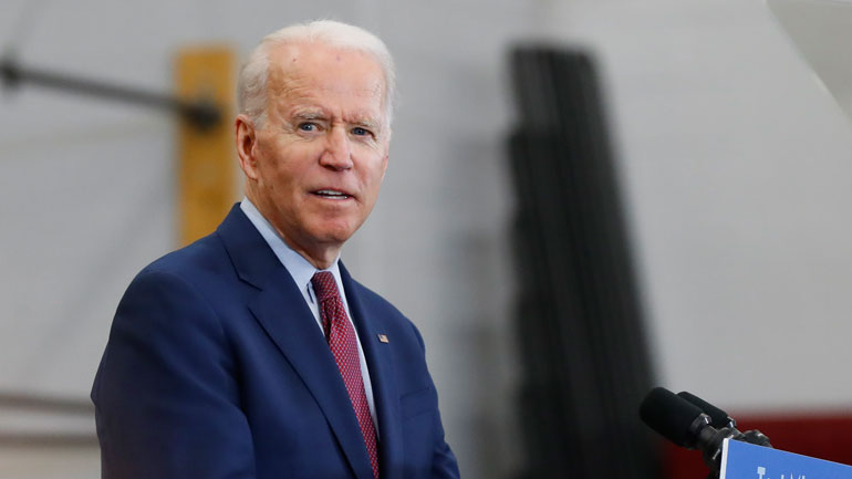 ΗΠΑ: Ο Τζο Μπάιντεν τα έβαλε με έναν εργάτη που τον κατηγόρησε ότι θέλει να καταργήσει το δικαίωμα στην οπλοκατοχή