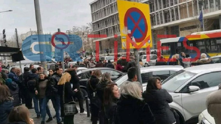 Τηλεφώνημα στο zougla.gr για εκρηκτικό μηχανισμό στα δικαστήρια Θεσσαλονίκης