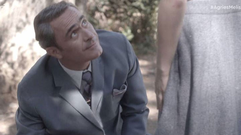 Θανάσης Κουρλαμπάς: Μιλάει για την πολυσυζητημένη σκηνή Κλεομένη – Μελέτη στις «Άγριες Μέλισσες»