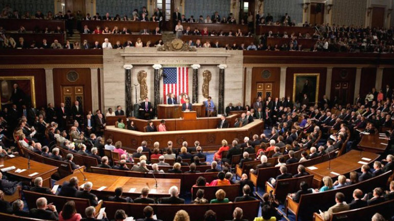 ΗΠΑ: Σχεδιάζονται μέτρα φορολογικής ελάφρυνσης λόγω κορωνοϊού