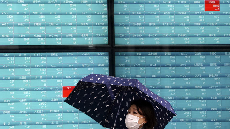 Μικτά πρόσημα στο χρηματιστήριο του Τόκιο