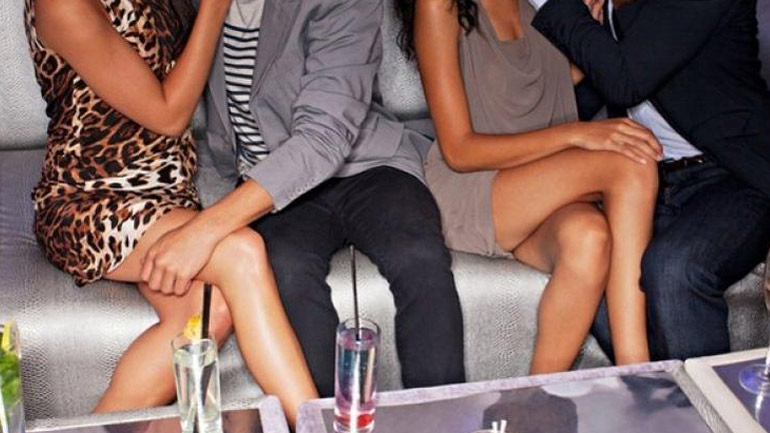 Κορωνοϊός: Ακυρώθηκε το ταξίδι των swingers στην Κρήτη