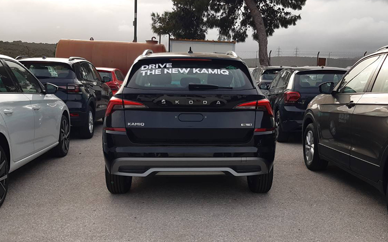 Το Kamiq είναι το μικρό SUV της Skoda το οποίο πλέον είναι διαθέσιμο και με κινητήρα που "καίει" φυσικό αέριο (διακρίνεται πίσω δεξιά και το λογότυπο G-Tec)
