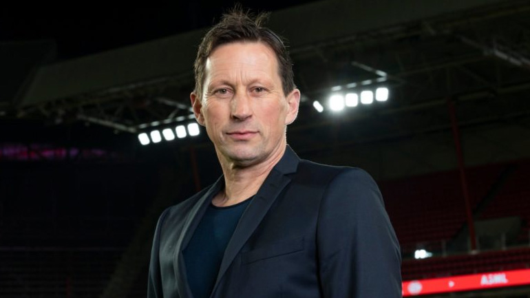 Ανέλαβε την Αϊντχόφεν ο Ρότζερ Σμιτ