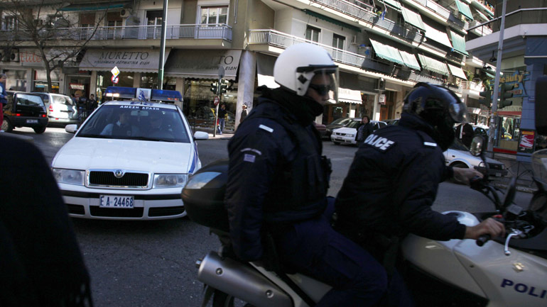 Εξαρθρώθηκε σπείρα που έκλεβε κινητά τηλέφωνα