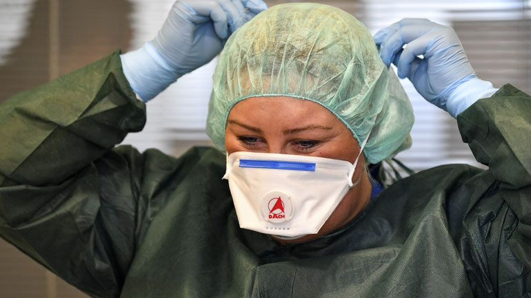 Κορωνοϊός: Πώς εξελίσσεται μία επιδημία με ή χωρίς προληπτικά μέτρα