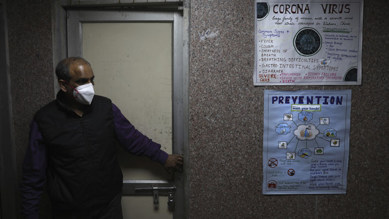 Η Νότια Αφρική ανέφερε το πρώτο κρούσμα μετάδοσης του κορωνοϊού στην κοινότητα