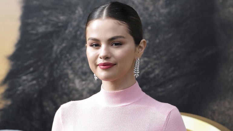 Selena Gomez: «Νιώθω ότι θα είμαι μόνη μου για πάντα»