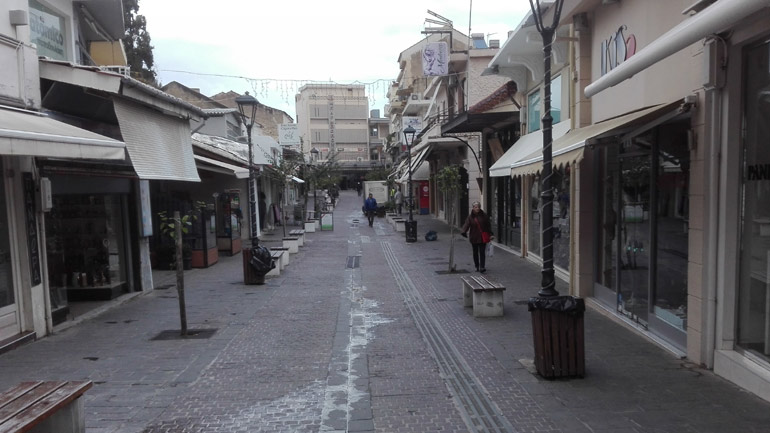 Πληροφορίες ότι θα ανακοινωθεί το κλείσιμο των εστιατορίων και των εμπορικών καταστημάτων