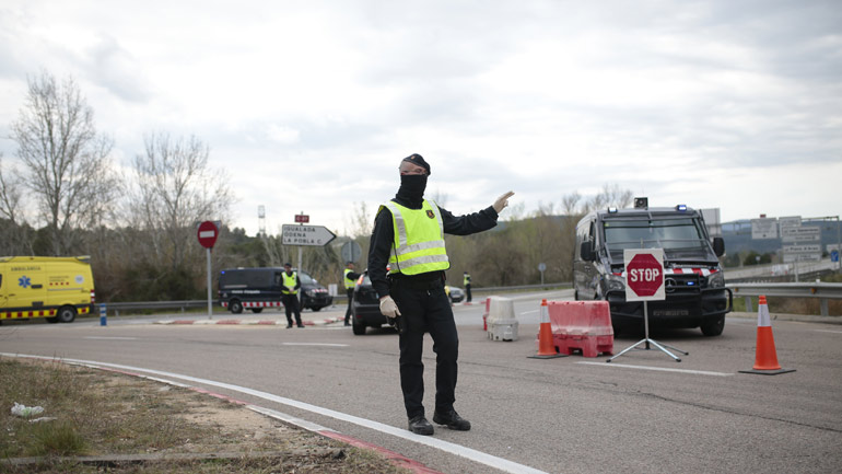 Ισπανία-Covid-19: Ο ηγέτης της Καταλονίας θέτει όλη την περιοχή σε απομόνωση