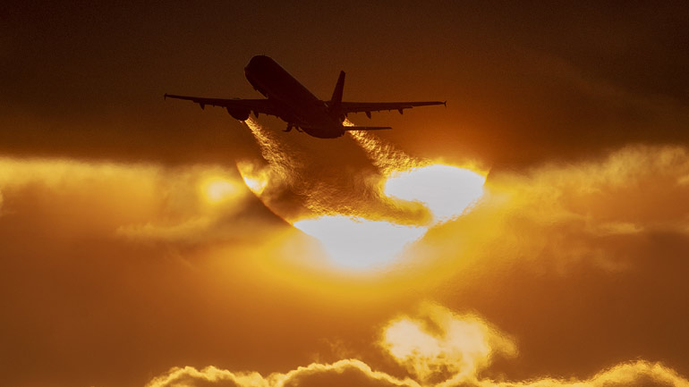 Covid-19: Η Σαουδική Αραβία αναστέλλει όλες τις διεθνείς πτήσεις για δύο εβδομάδες