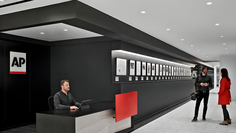 Κορωνοϊός: Το Associated Press αναστέλλει τη λειτουργία του γραφείου του στην Ουάσινγκτον