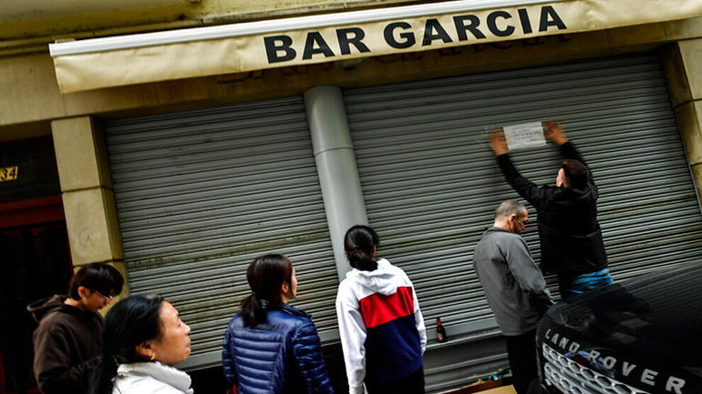 Ισπανία: Σε διάστημα 24 ωρών, πάνω από 2000 νέα κρούσματα και πάνω από 100 θάνατοι