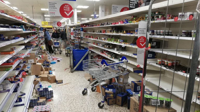 Κορωνοϊός: Έκκληση των βρετανικών σούπερ μάρκετ-Σταματήστε τις αγορές λόγω του πανικού