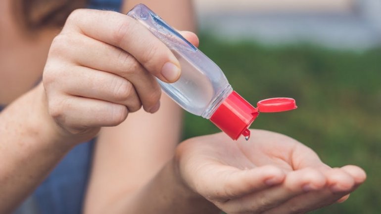 Κορωνοϊός: Ποια απολυμαντικά χεριών είναι καλύτερα