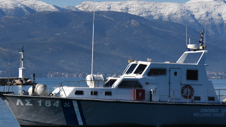 Κέα: Προσάραξη φορτηγού πλοίου με 193 μετανάστες και πρόσφυγες