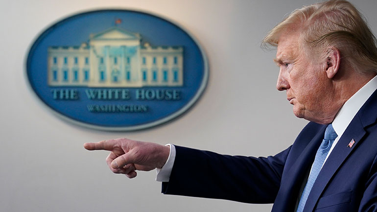 Κορωνοϊός: Πιθανό τέλος της πανδημίας στις ΗΠΑ το καλοκαίρι βλέπει ο πρόεδρος Τραμπ – Εξήγγειλε νέες οδηγίες