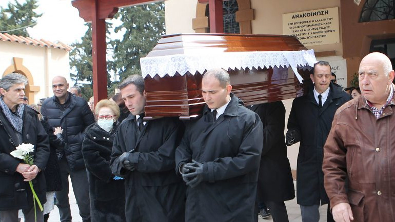 Το τελευταίο αντίο στον Γιάννη Καλογερά