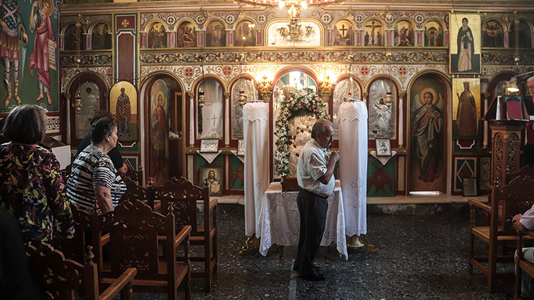 Κορωνοϊός: Χωρίς τη συμμετοχή εκκλησιαζόμενων θα τελούνται οι Ιερές Ακολουθίες στην Κρήτη