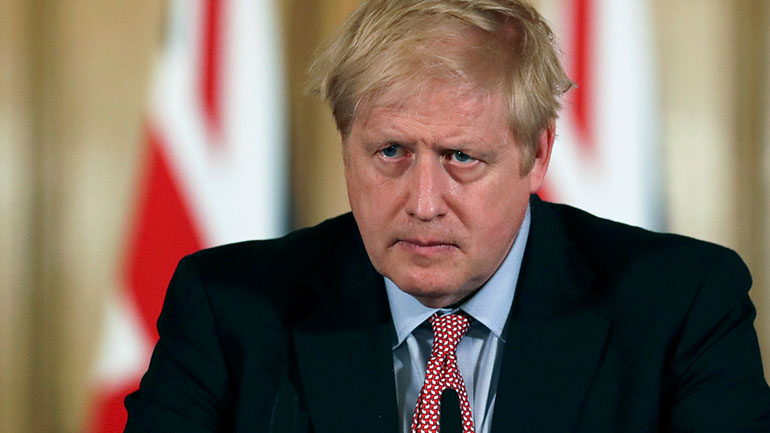 Κορωνοϊός: Οργή στη Βρετανία για τη στάση της κυβέρνησης