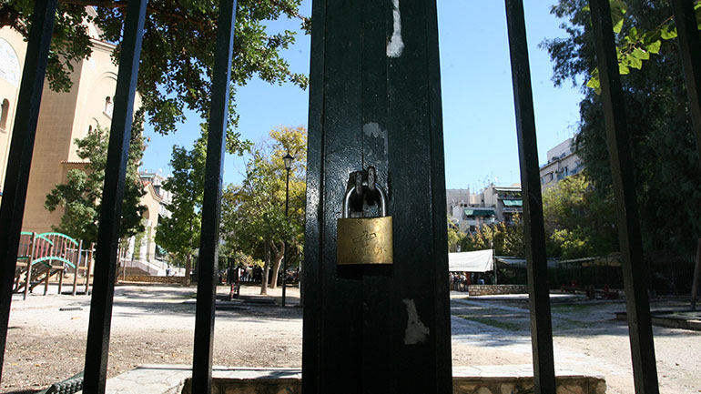 Θεσσαλονίκη: «Λουκέτο» στις παιδικές χαρές και τον ζωολογικό κήπο εξαιτίας του κορωνοϊού