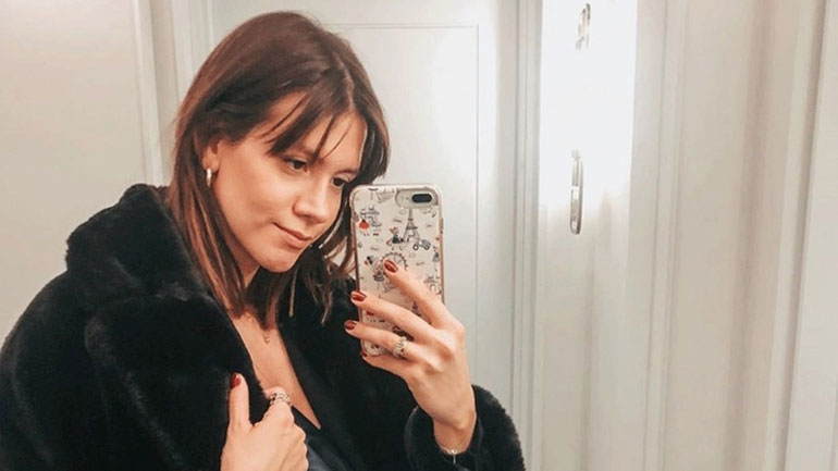 Νίκη Θωμοπούλου: Ποζάρει με μαγιό και φουσκωμένη κοιλίτσα λίγο πριν γεννήσει