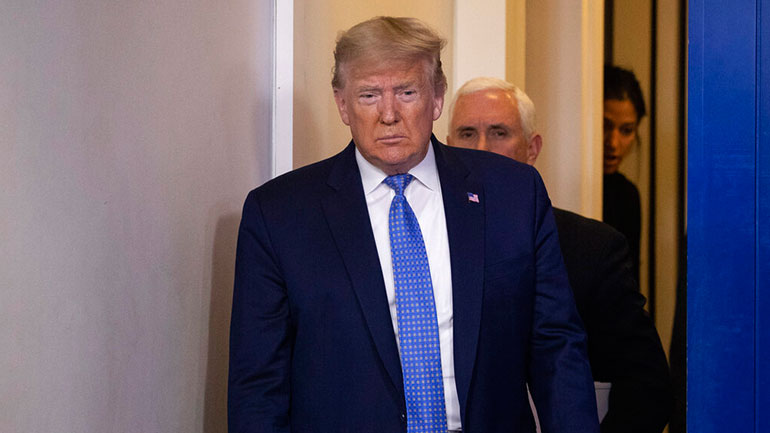 ΗΠΑ: Την πλήρη απαλλαγή του Μάικλ Φλιν εξετάζει ο πρόεδρος Ντόναλντ Τραμπ