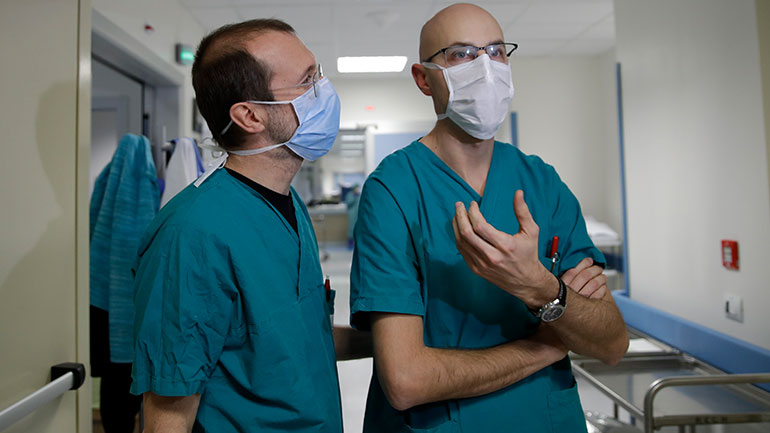 Επιβεβαιώθηκαν τα πρώτα κρούσματα κορωνοϊού στο Μαυροβούνιο